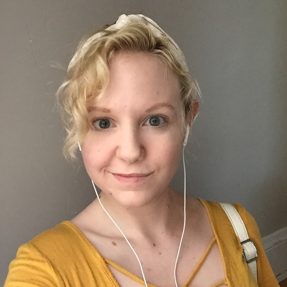 Meet your Posher, Janna - Picture 1 of 1